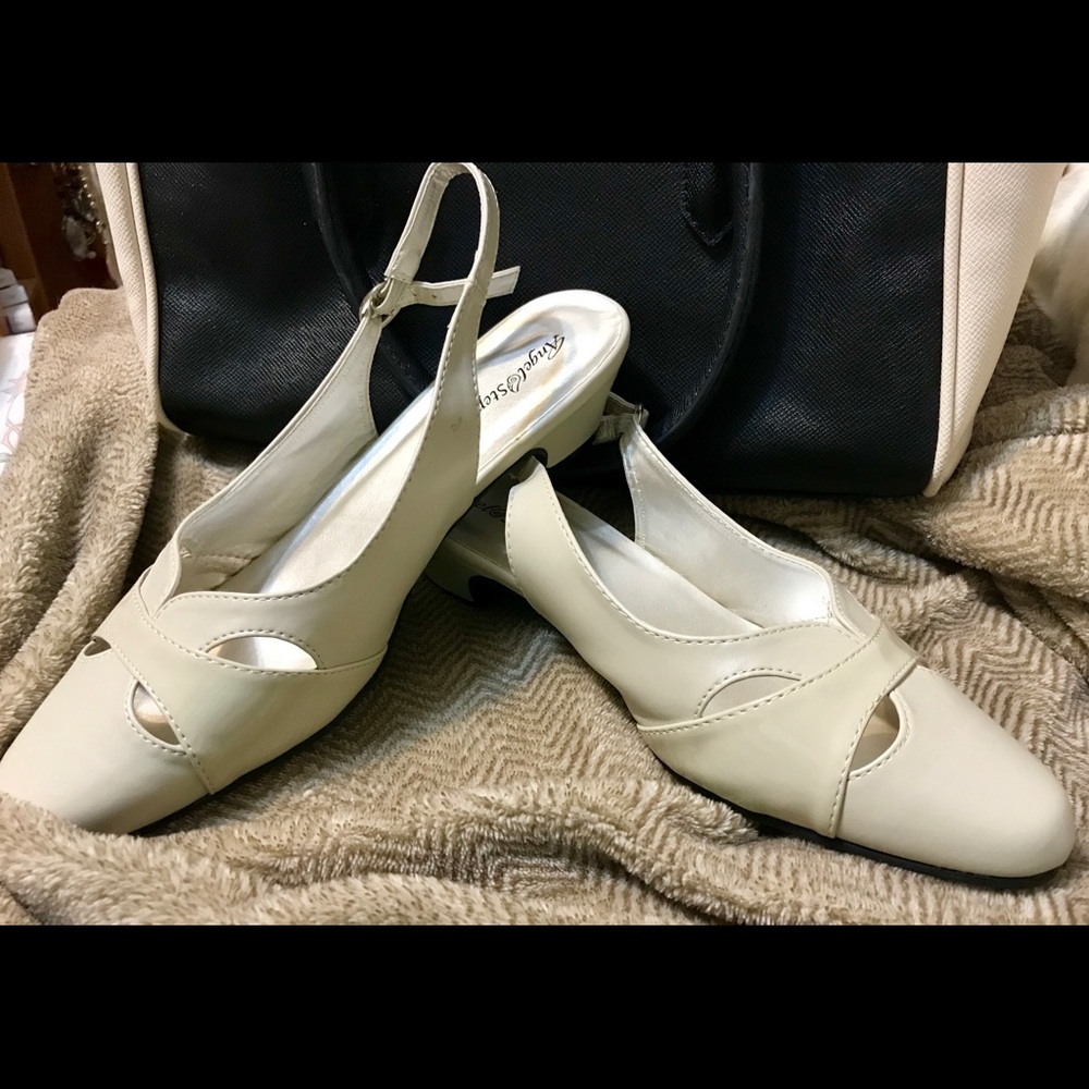 Angel Steps: Juniper - 2” Heels (New, never worn!)